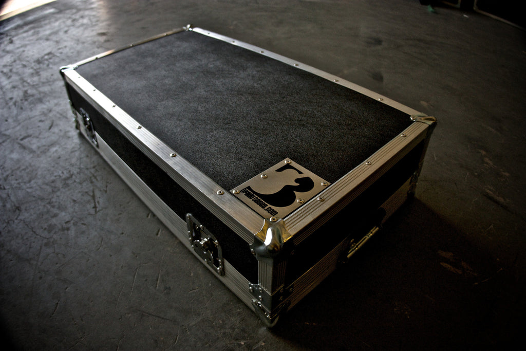 32x18 Pedal Board - Brady Cases - 10