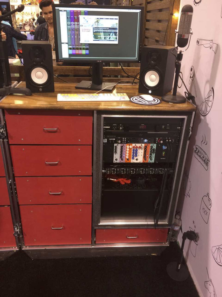 Racks - Brady Cases - 35