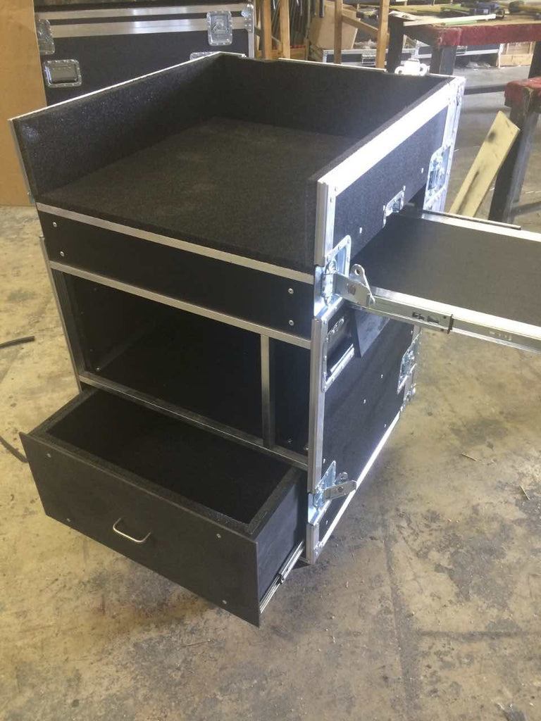 Mixer/Rack case - Brady Cases - 30