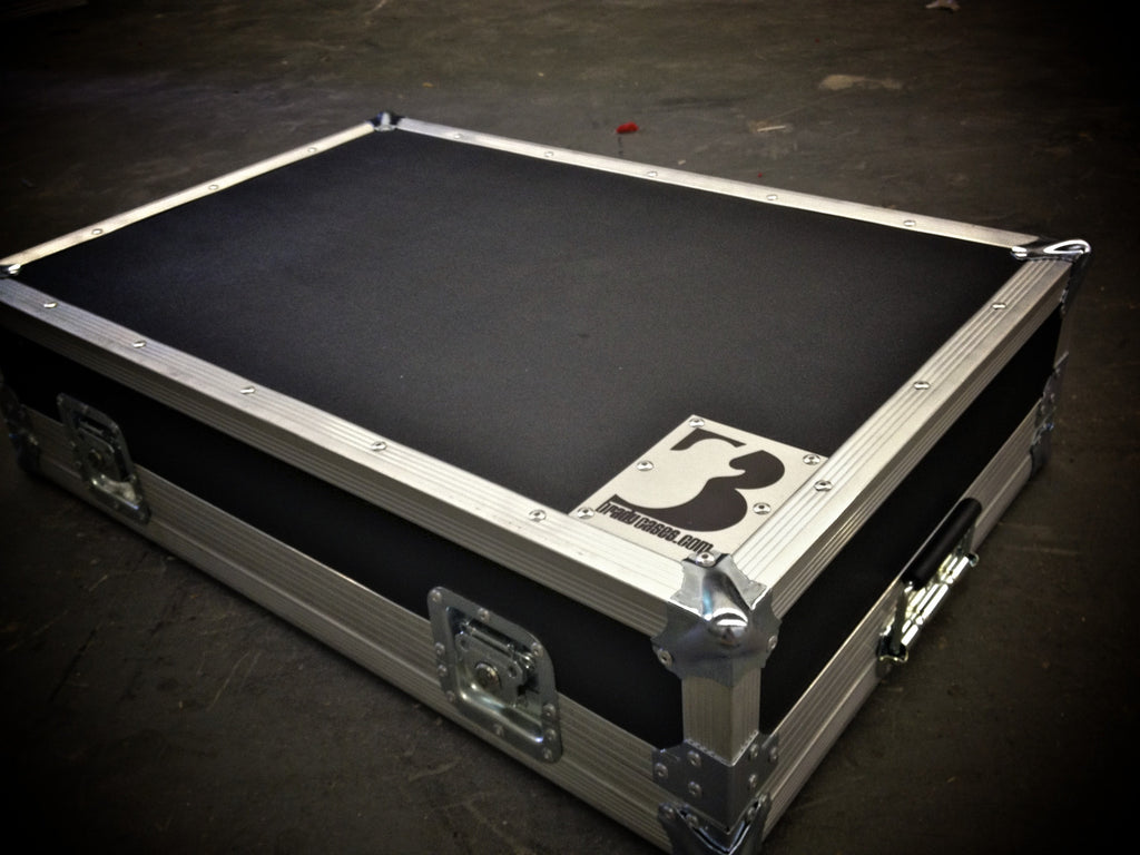 32x18 Pedal Board - Brady Cases - 2